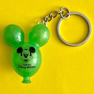 DISNEY PARKS Tokyo Disney Resort - Mickey Mouse Balloon Keychain